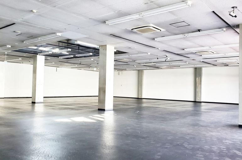 多摩区でスケルトン内装工事をお考えの方